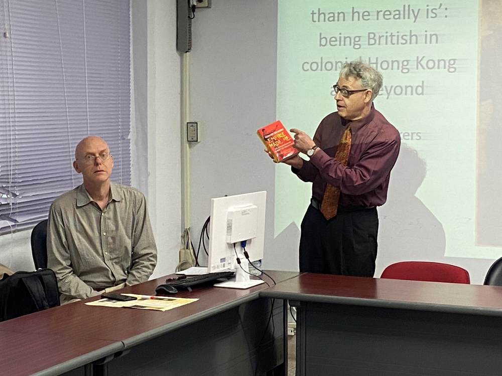 Prof. Robert Bickers and FLLD Prof. Henk Vynckier at the lecture