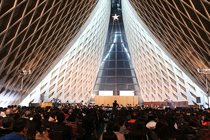 Christmas Concert with Live Outdoor Broadcast