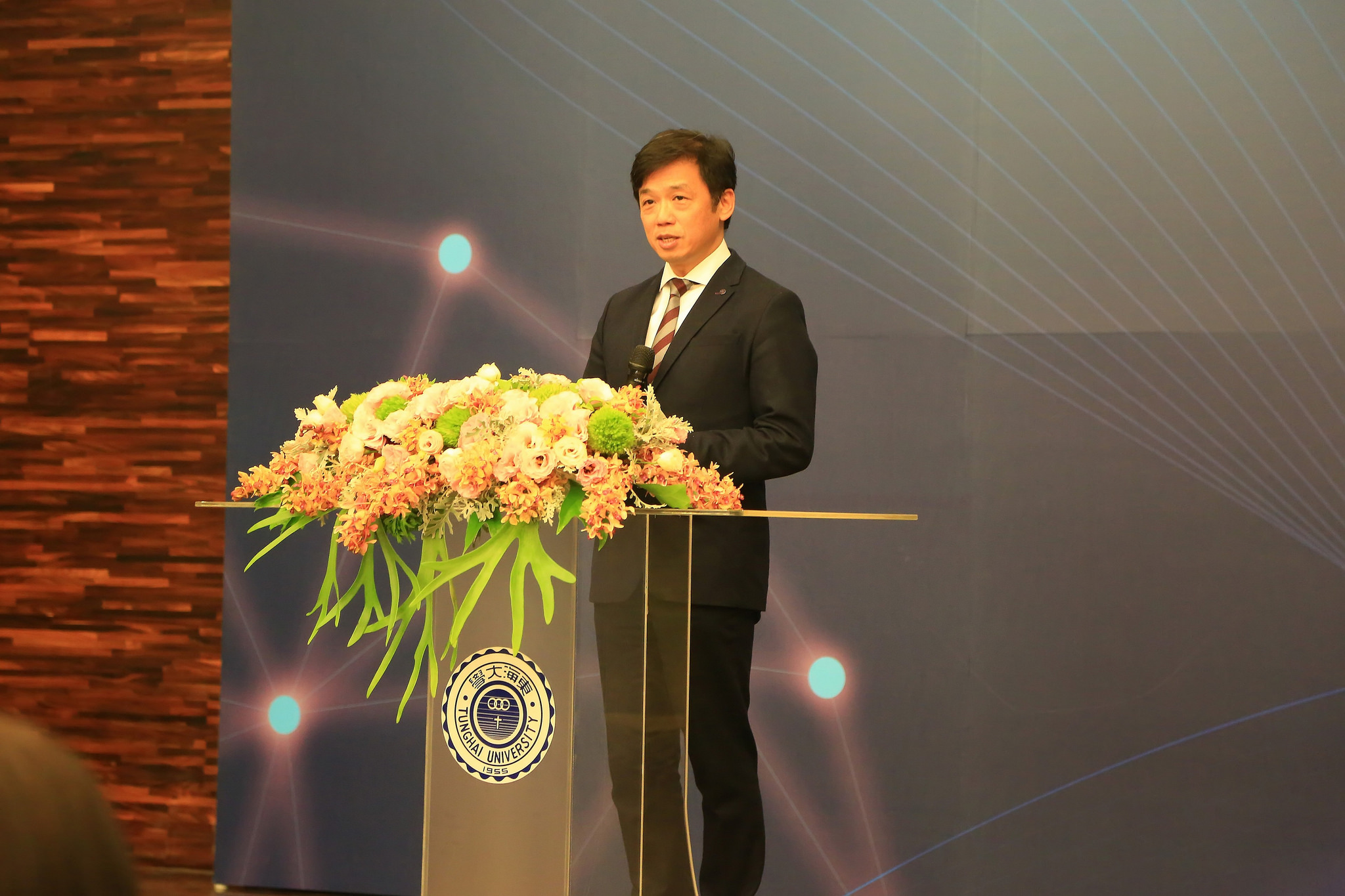  Alex Yung,Managing Director of AWS