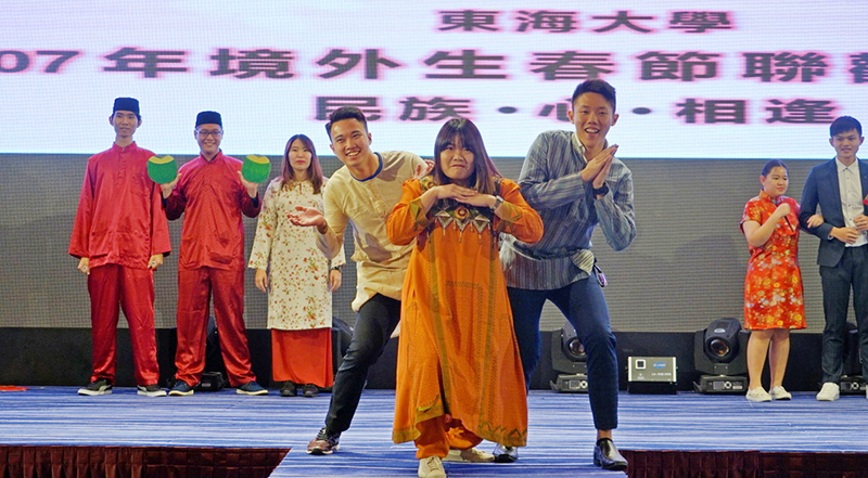 singing and dancing of foreign students