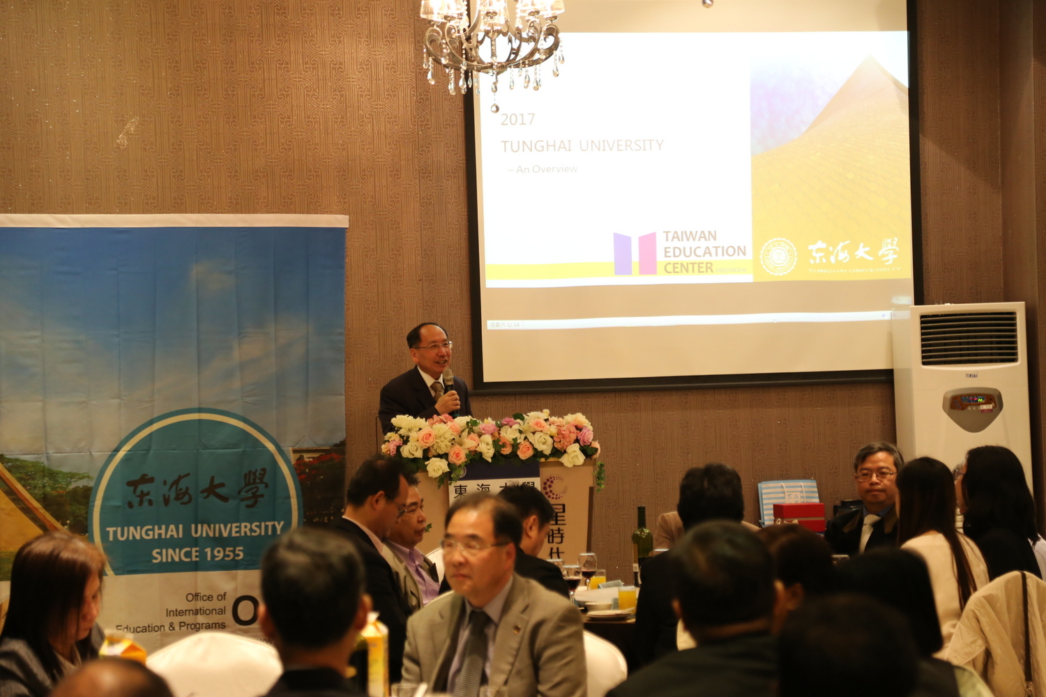 President Mao-Jiun Wang delivering a welcoming speech